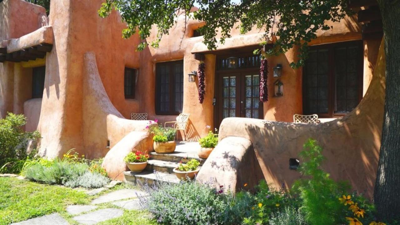 5bd Historic Pink House Santa Fe