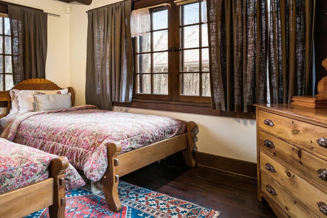 Holiday home 5bd Historic Pink House Santa Fe